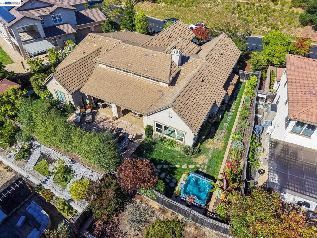main property photo 66