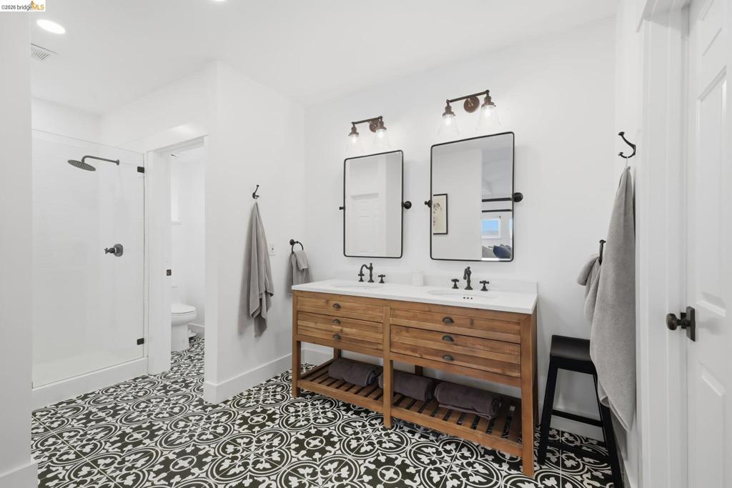 main property photo 76