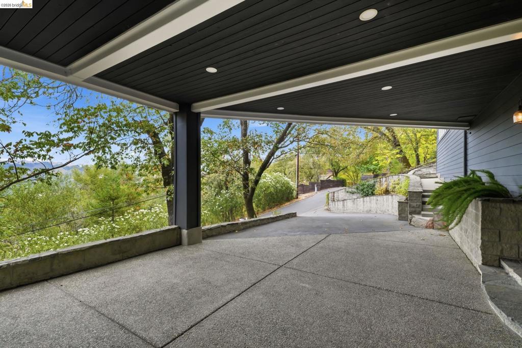 main property photo 93