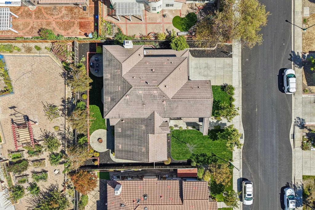 main property photo 93