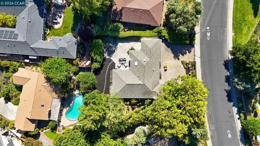 main property photo 43