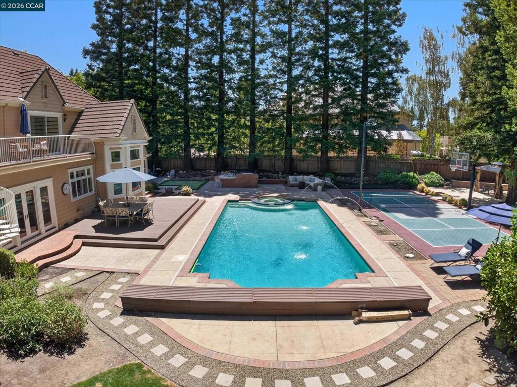 main property photo 89