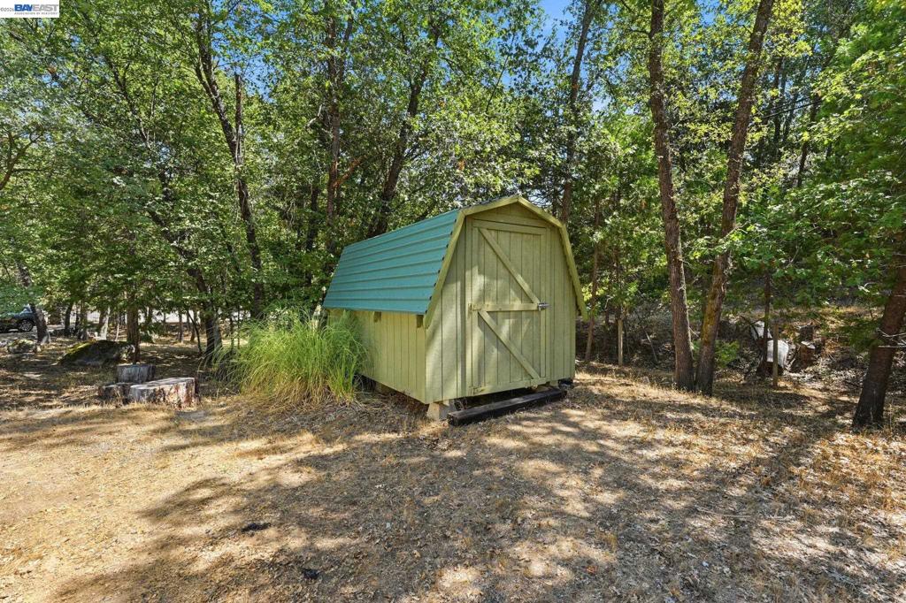 main property photo 43