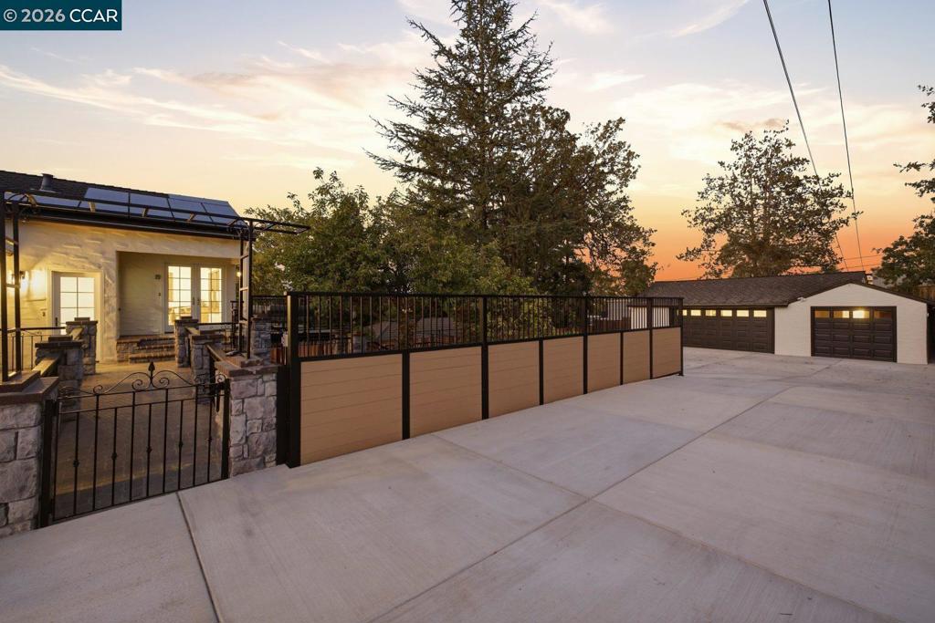 main property photo 70