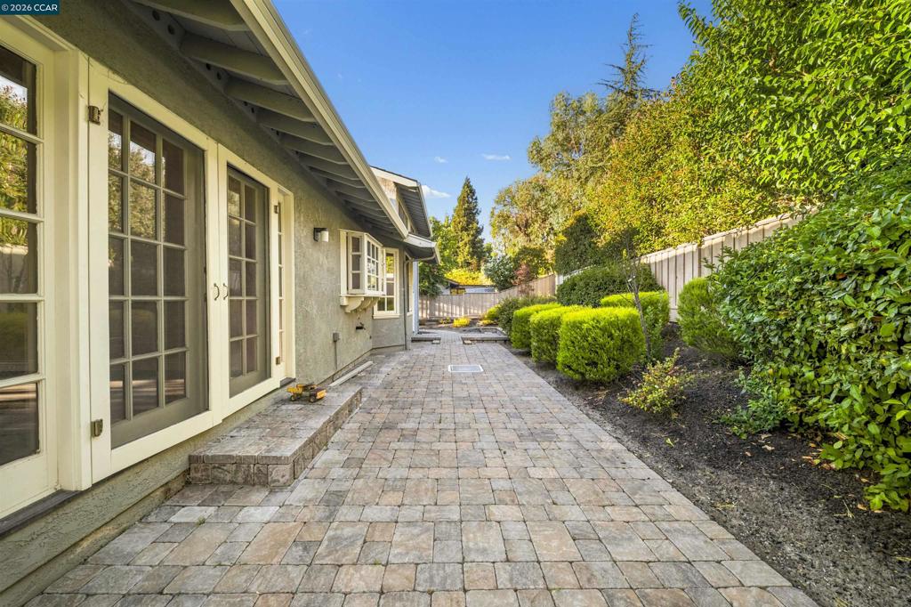 main property photo 44