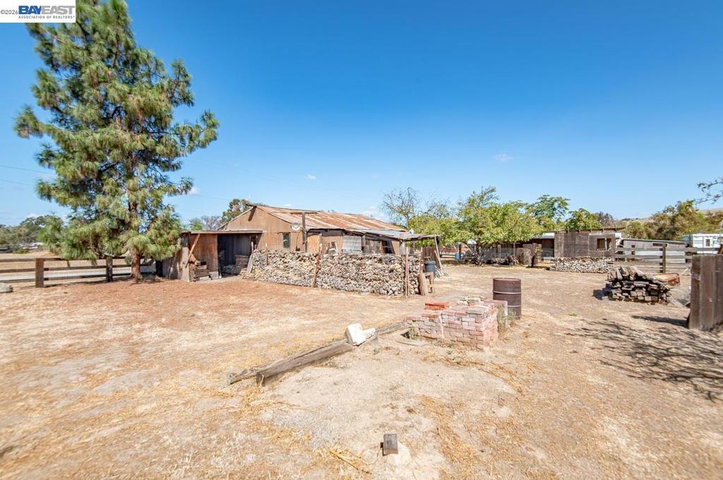 main property photo 51