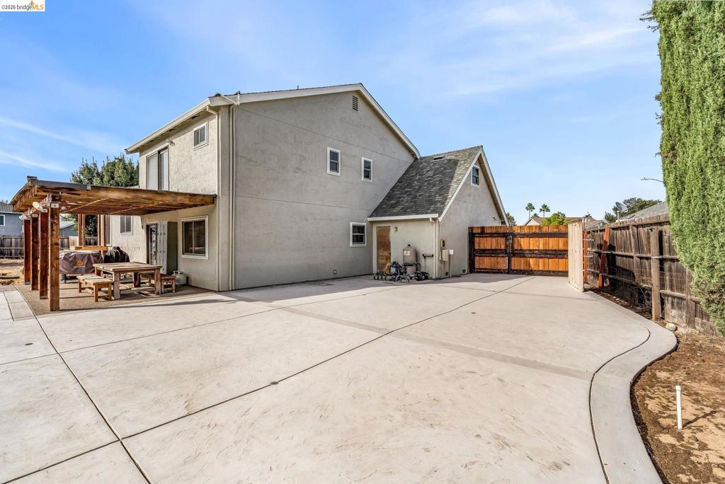 main property photo 43