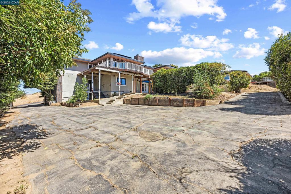 main property photo 49