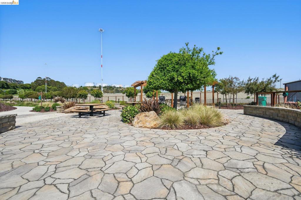 main property photo 78