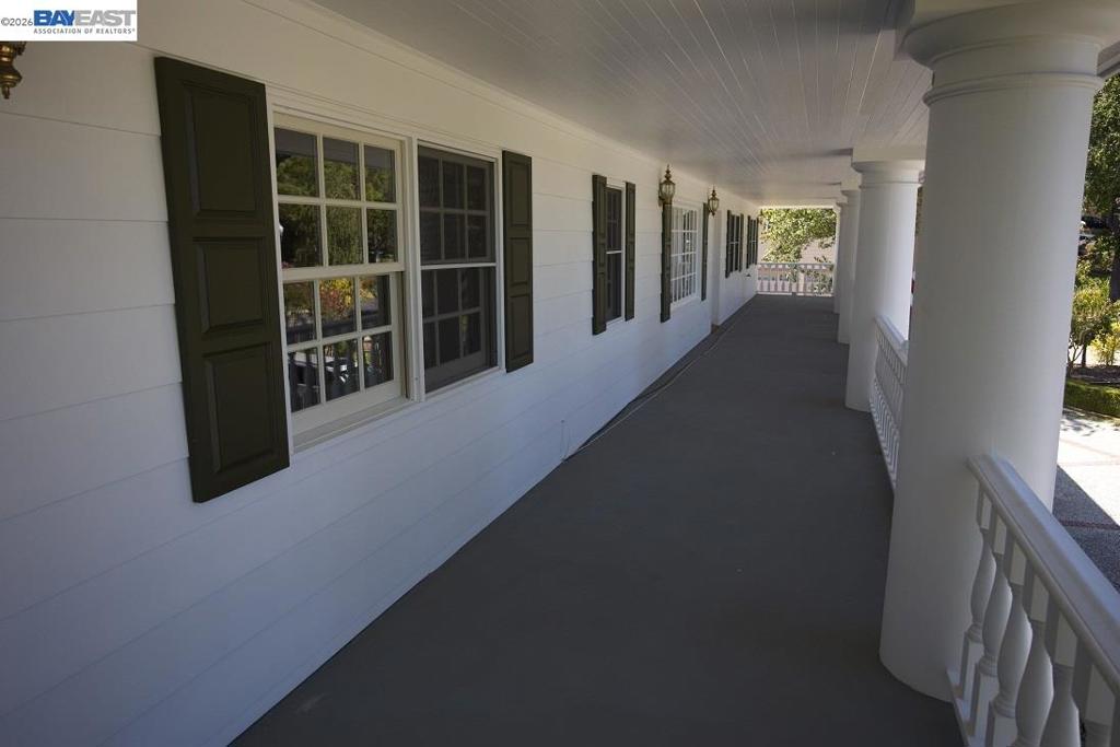 main property photo 50