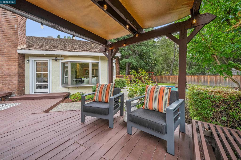 main property photo 75