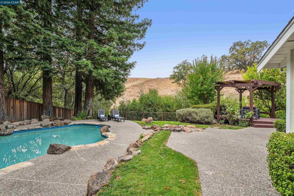 main property photo 95