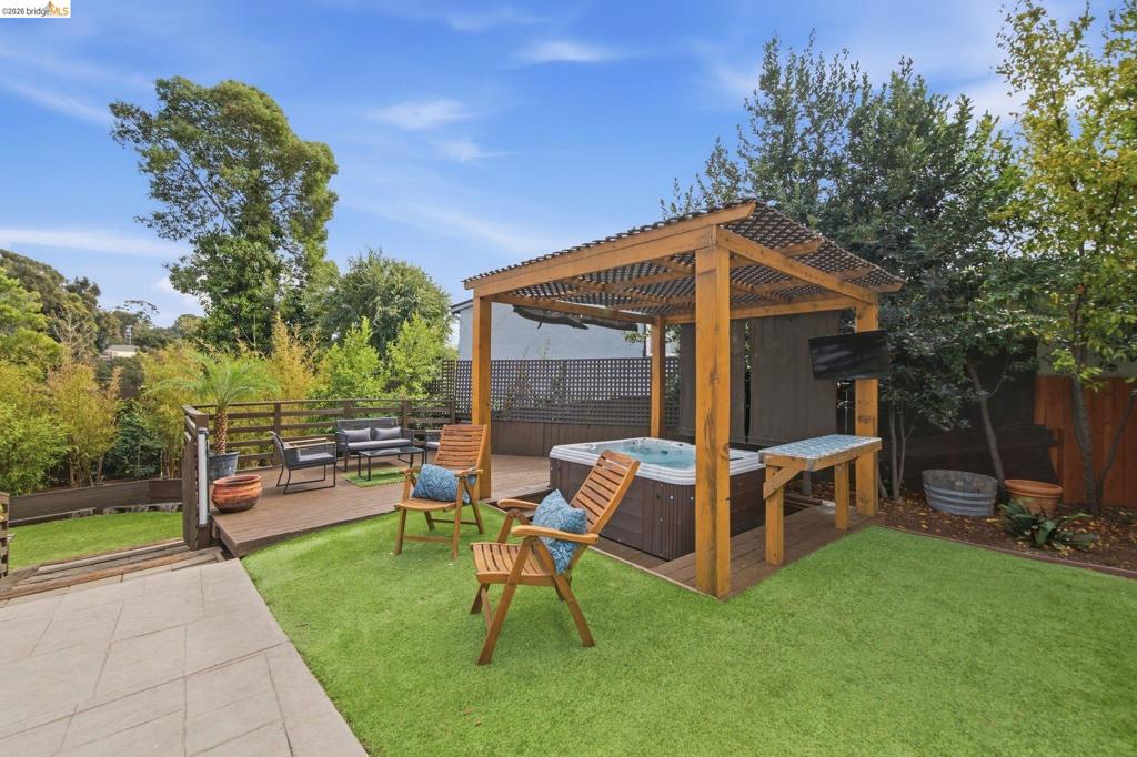 main property photo 42