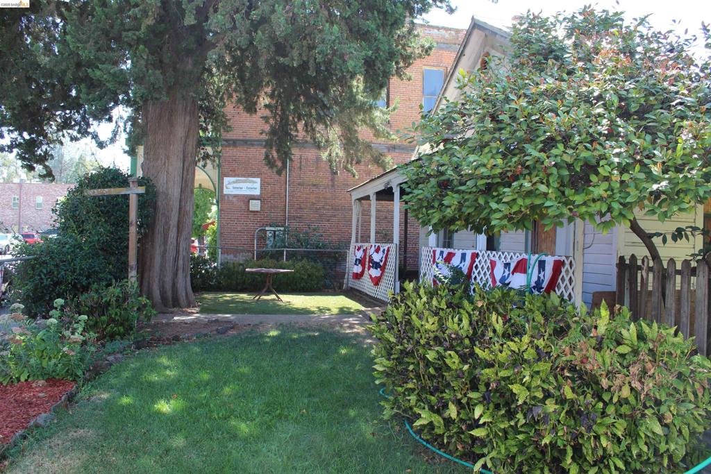 main property photo 7