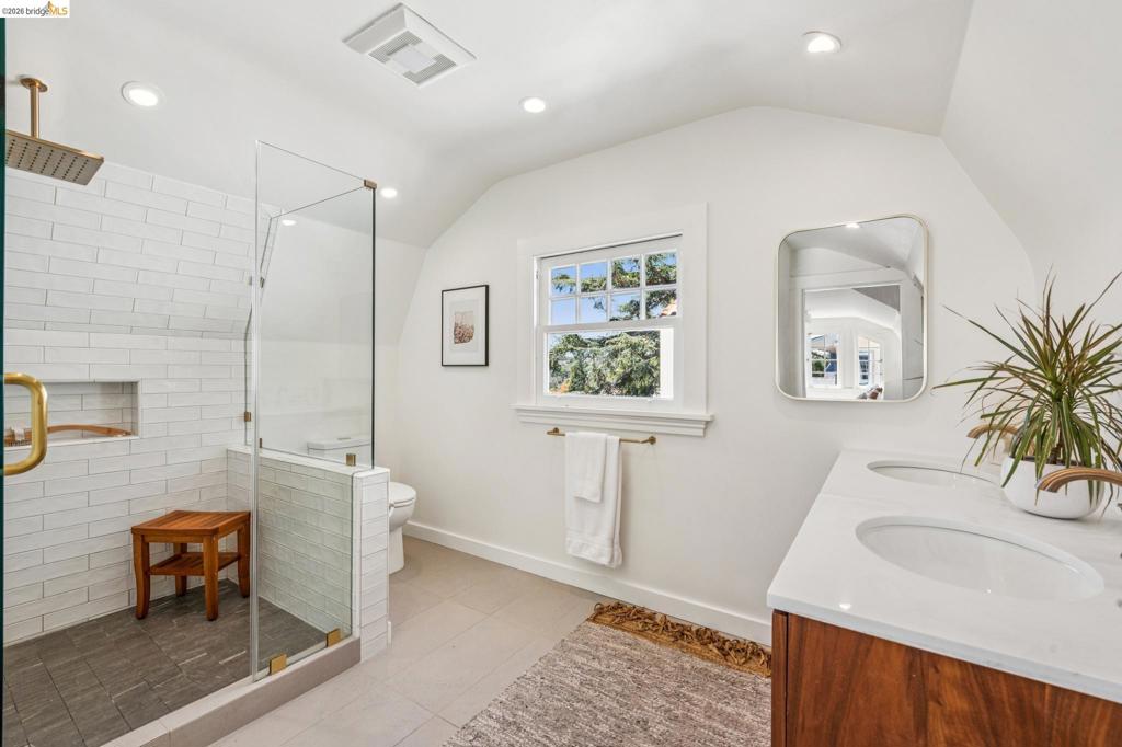 main property photo 64