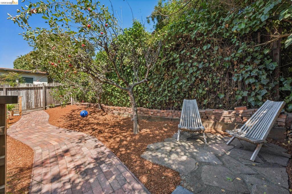 main property photo 76