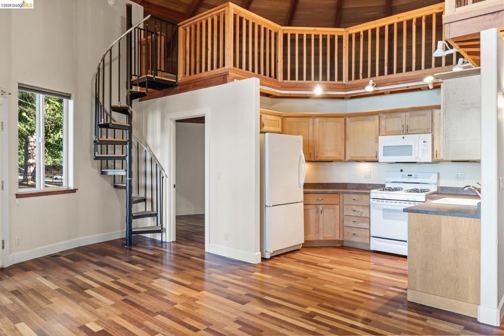 main property photo 71