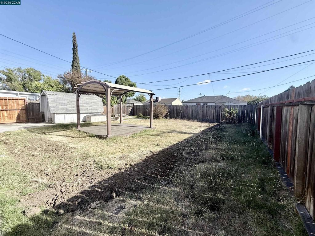 main property photo 12