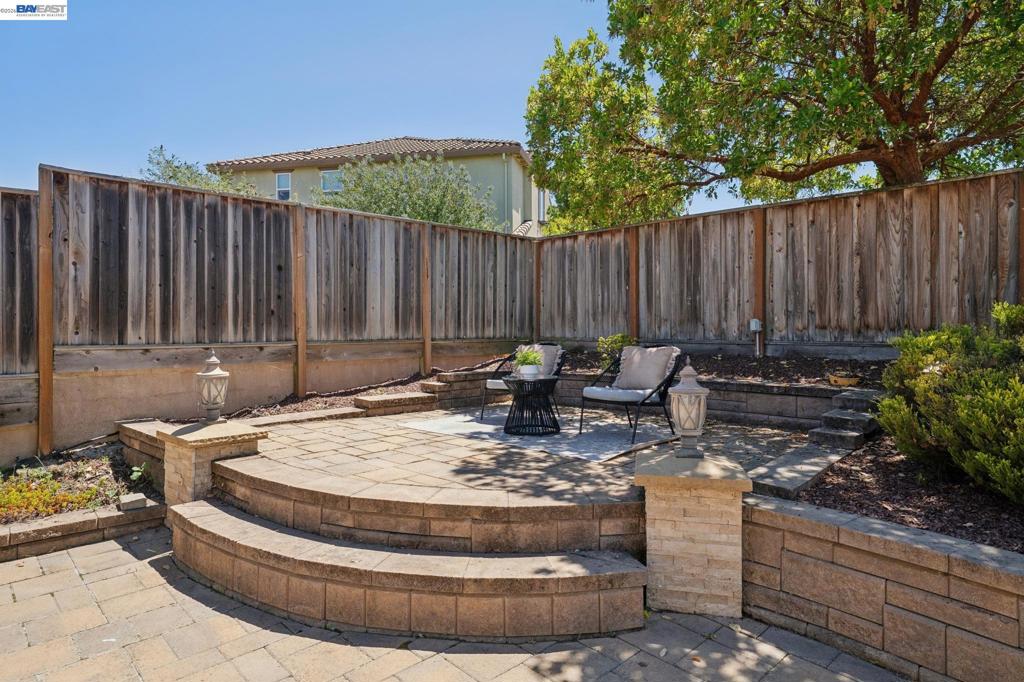 main property photo 70