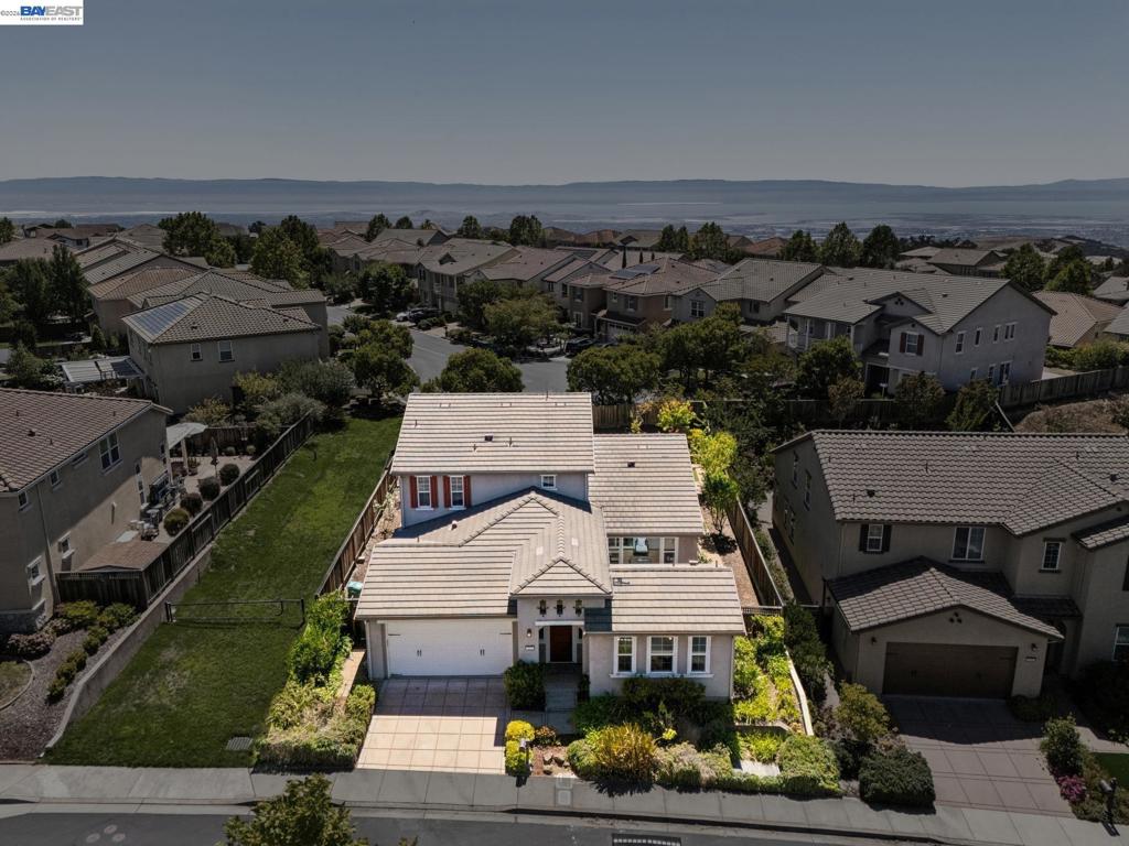 main property photo 74