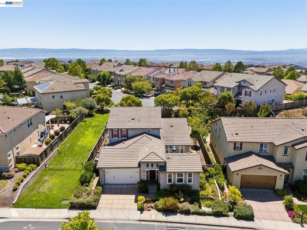 main property photo 75
