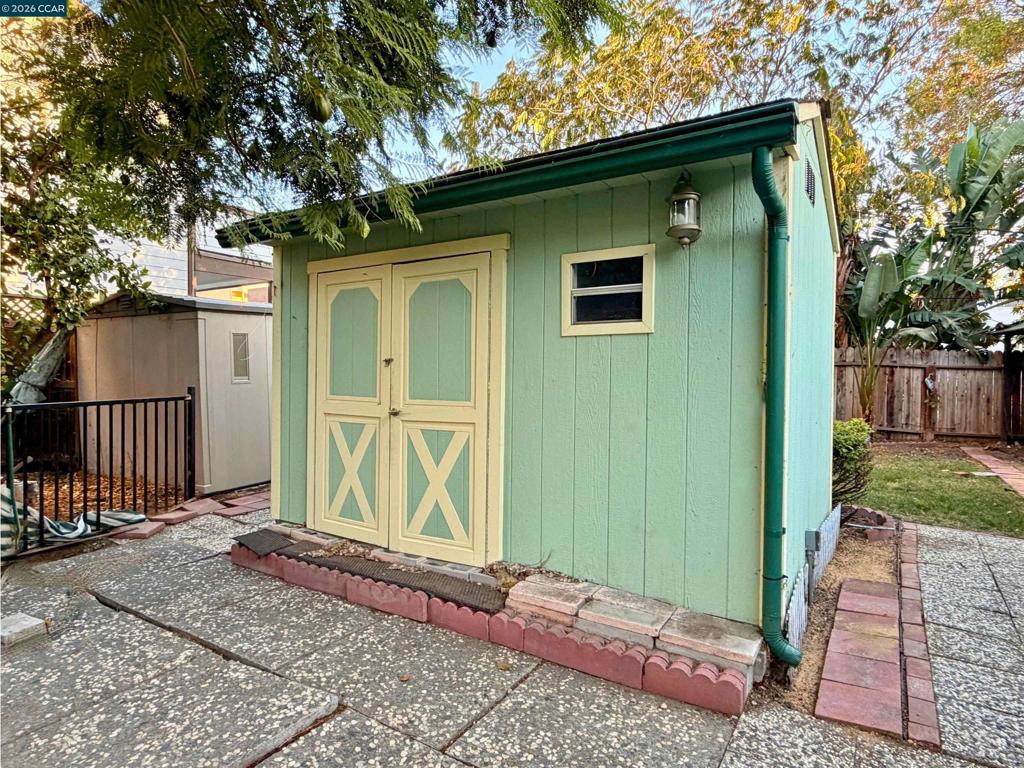 main property photo 46