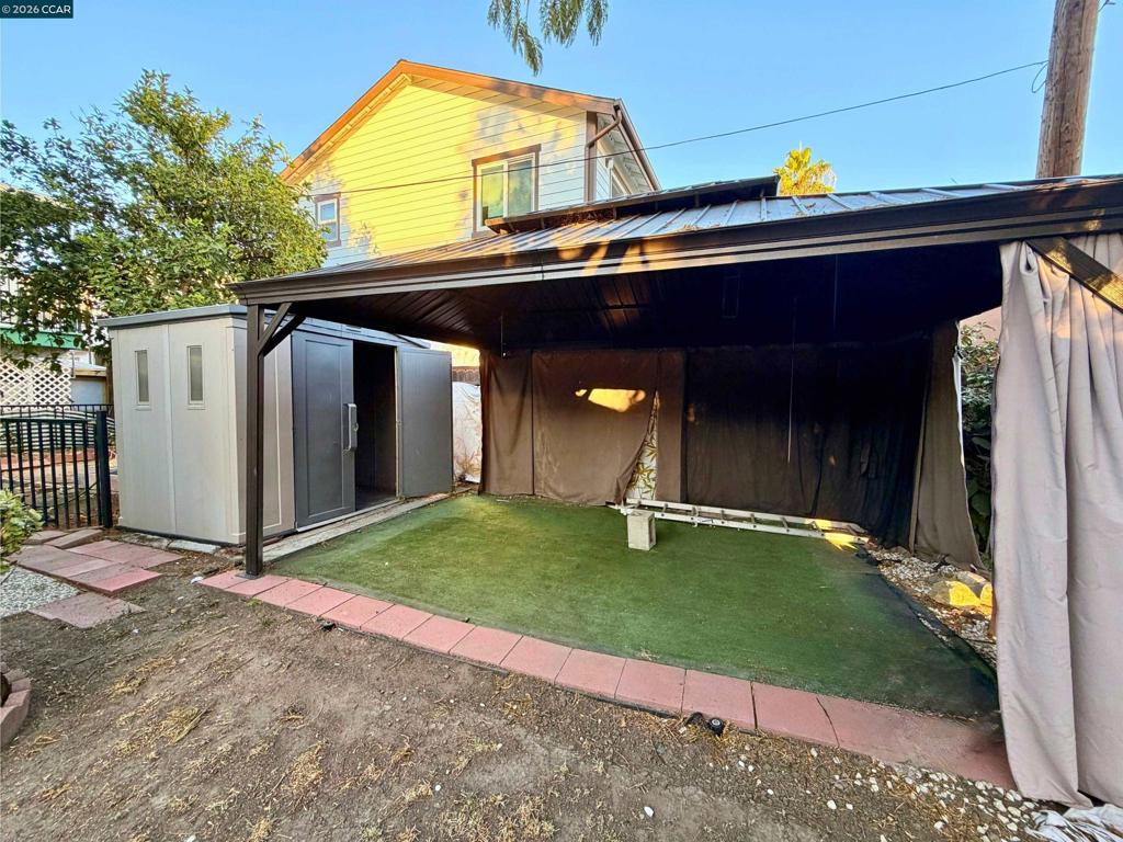 main property photo 50