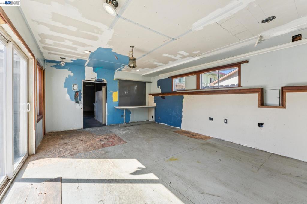 main property photo 85