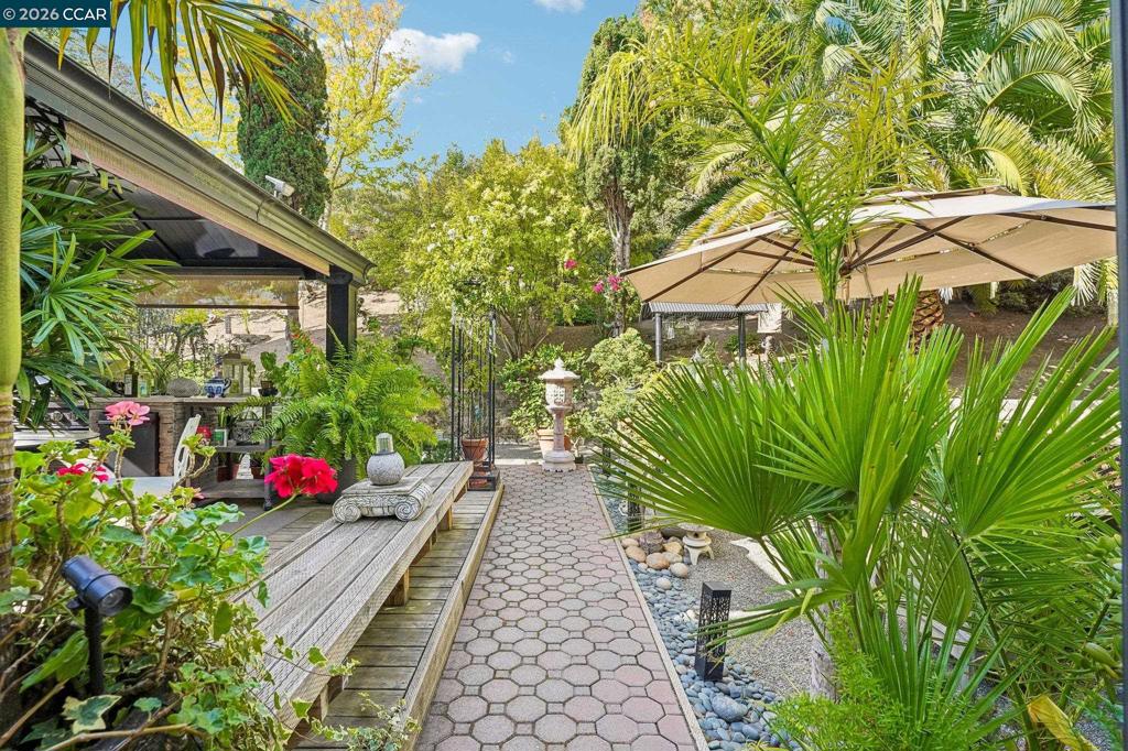 main property photo 67