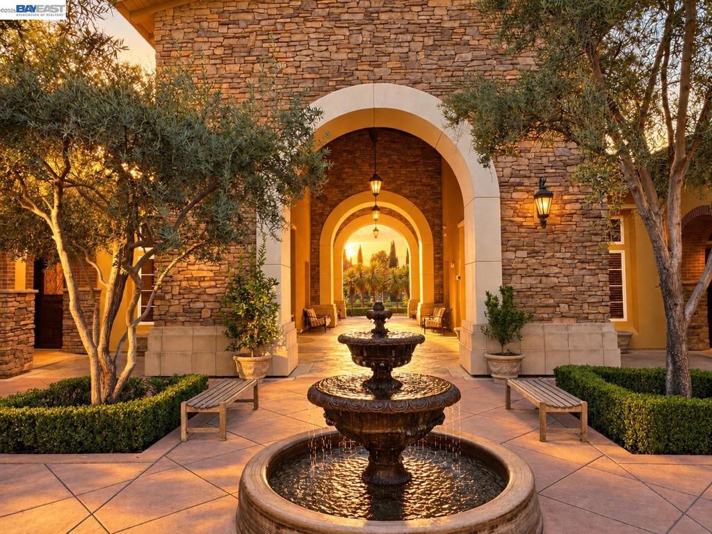 main property photo 60