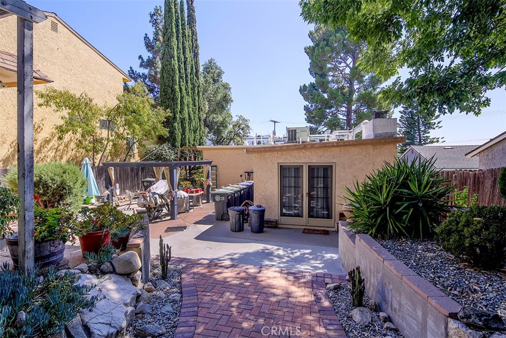 main property photo 25