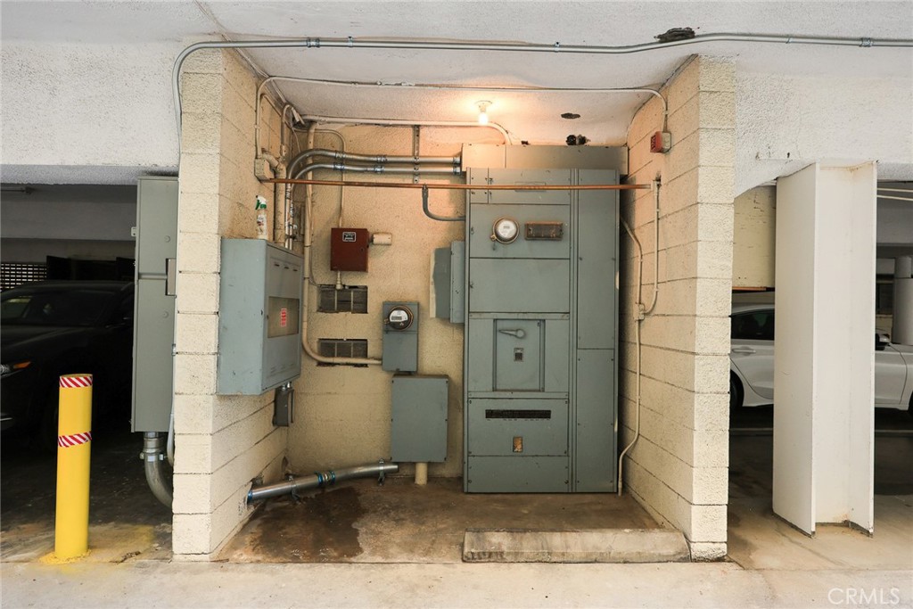 main property photo 16