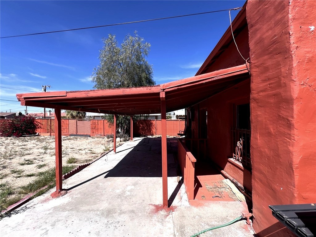main property photo 13