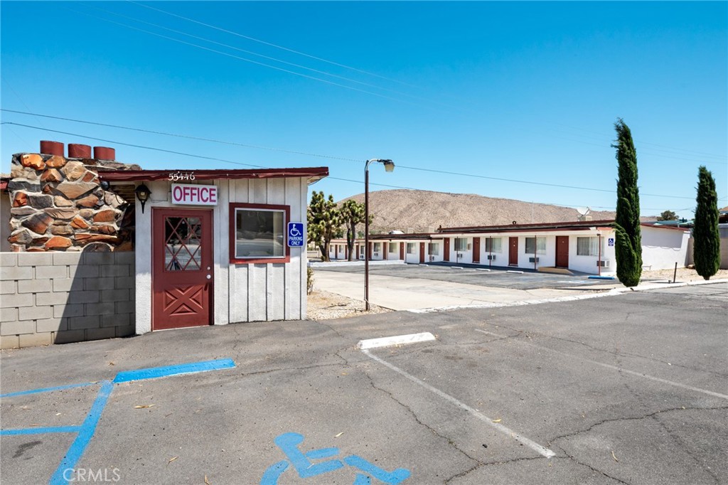 main property photo 7