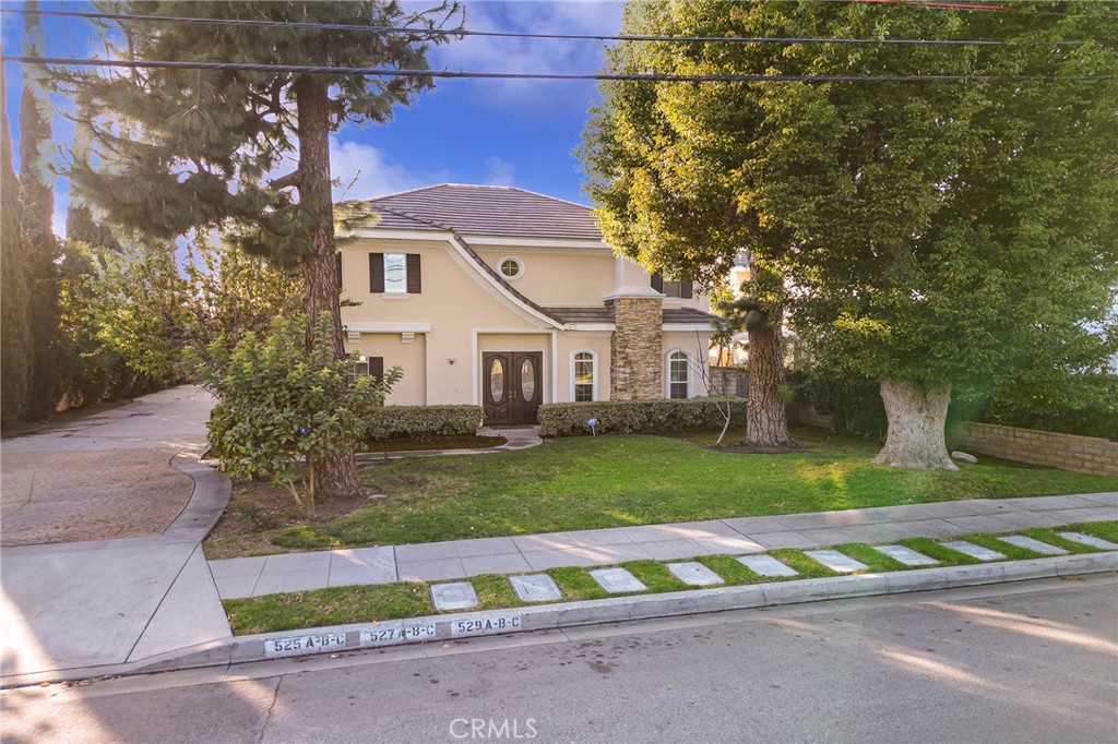 main property photo 32