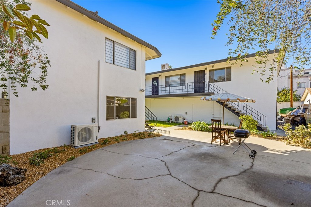 main property photo 27