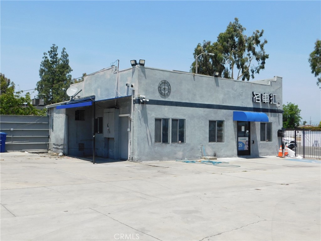 main property photo 2