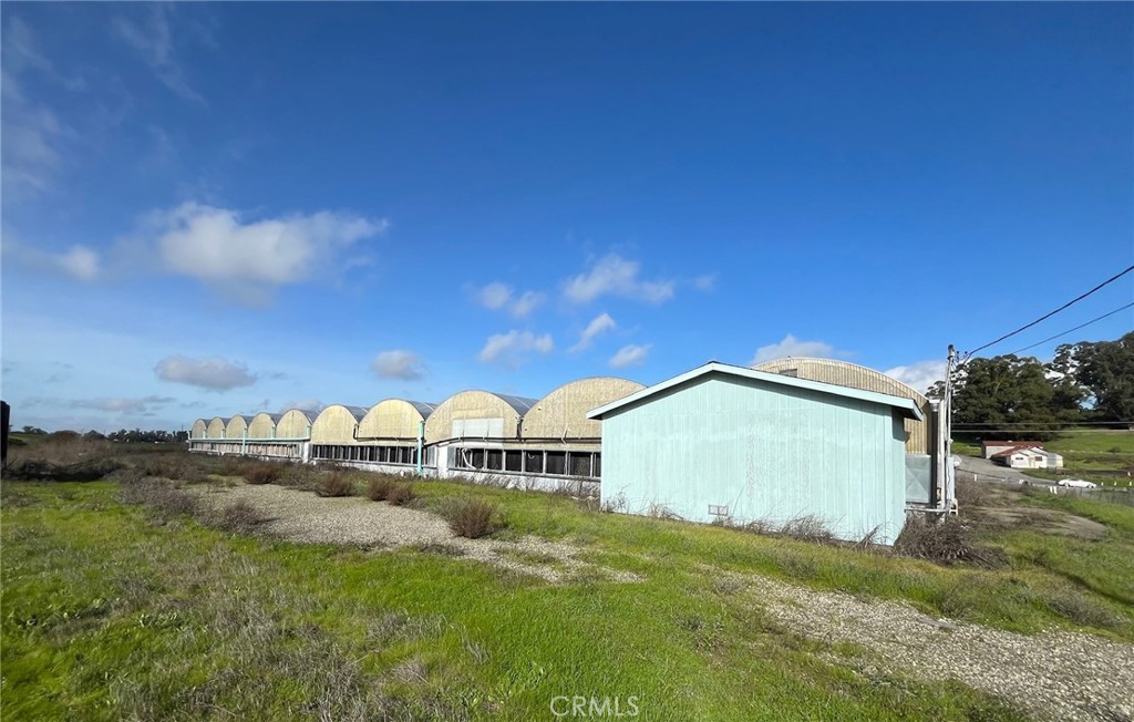 main property photo 16