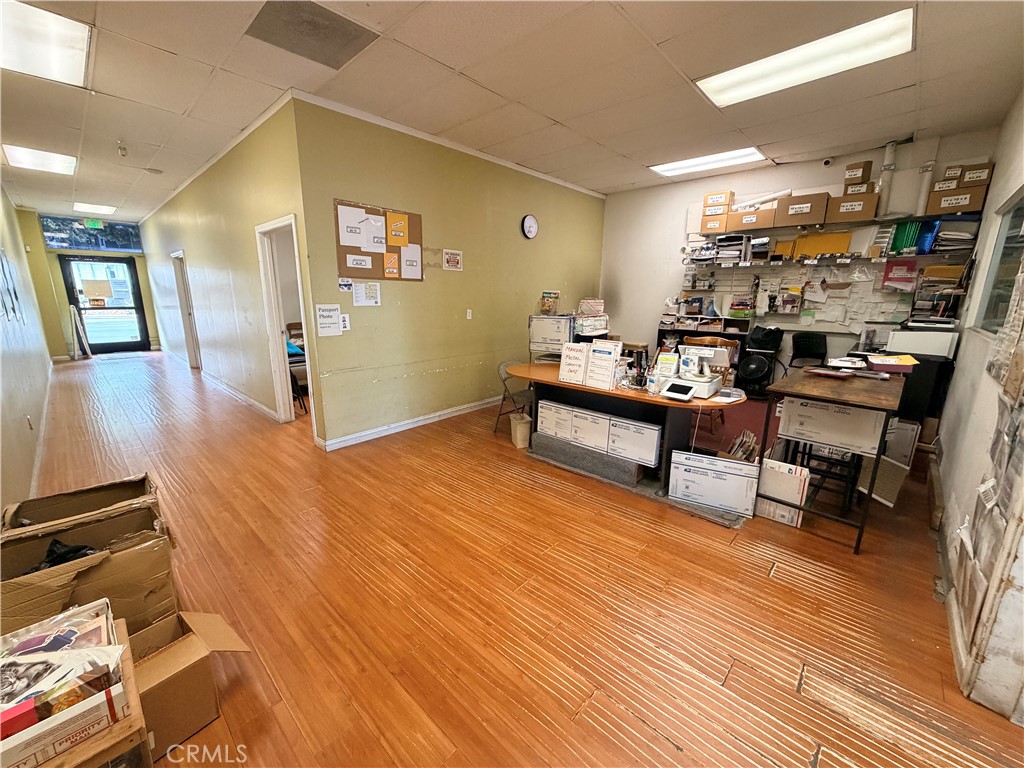 main property photo 6