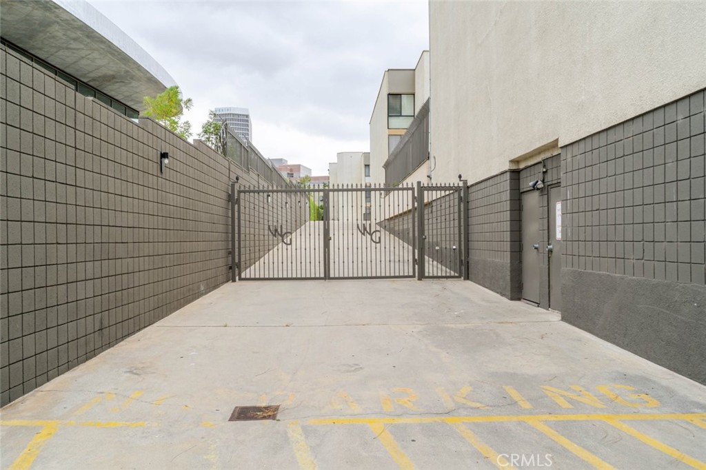 main property photo 39