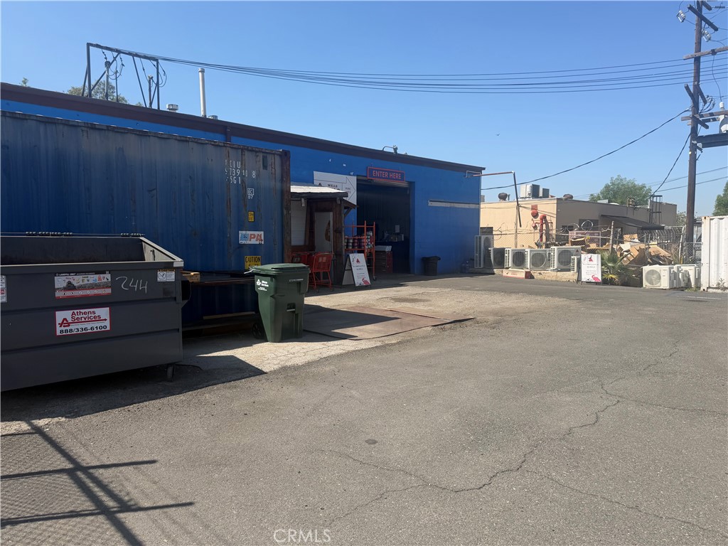 main property photo 10