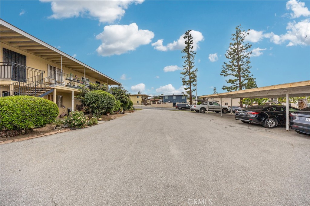 main property photo 19