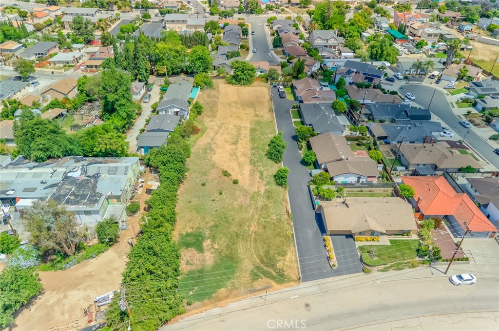 main property photo 10