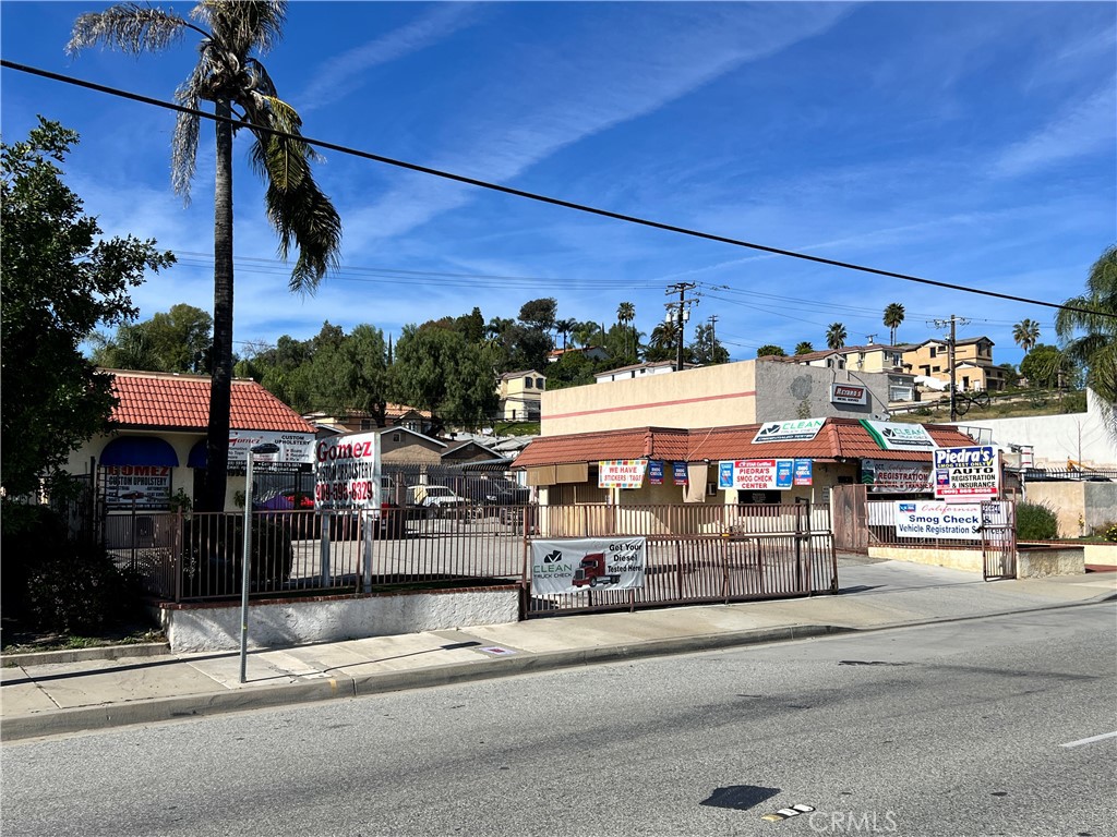 main property photo 4