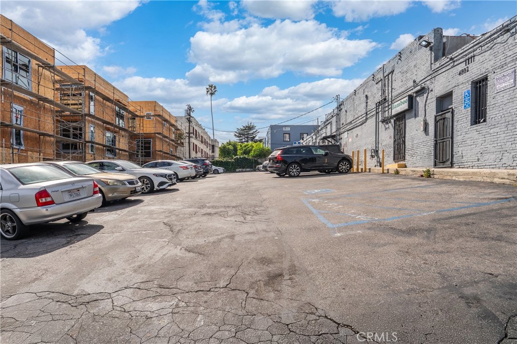 main property photo 25