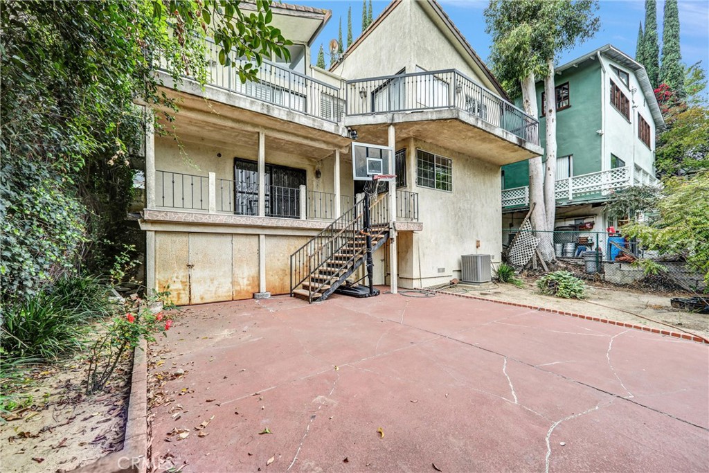 main property photo 29