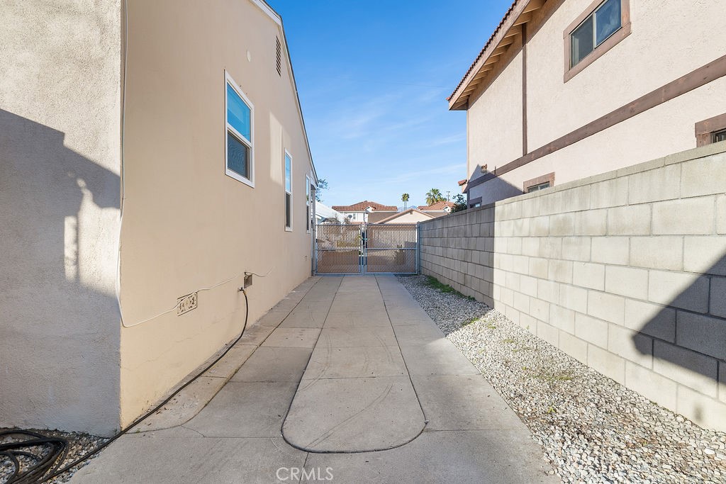 main property photo 31