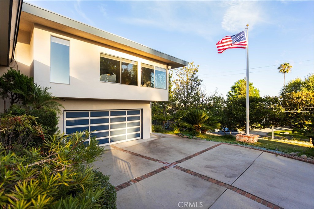 main property photo 54