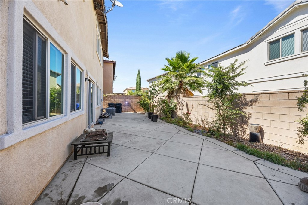 main property photo 27