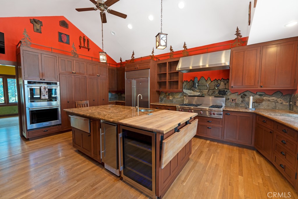main property photo 9